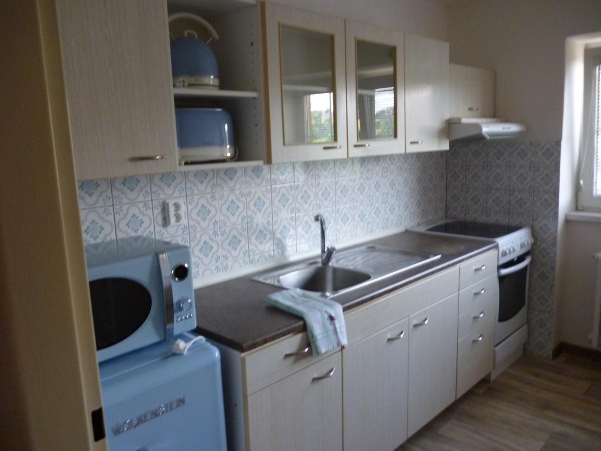 Apartman Relax-Chatka A Apartman Mikulov Exteriör bild