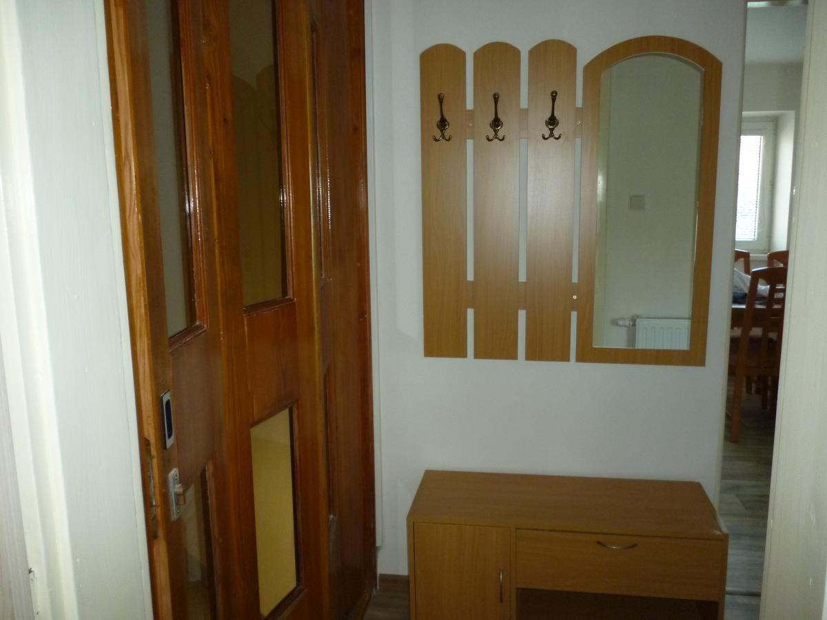 Apartman Relax-Chatka A Apartman Mikulov Exteriör bild